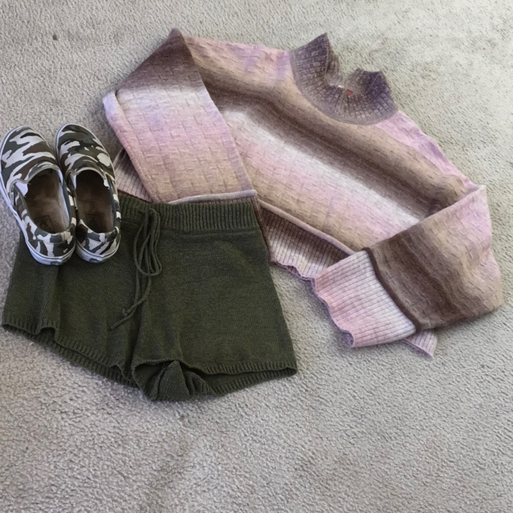 ANTHROPOLOGIE-PILCRO/“OMBRÉ”BROWN PINK MONK NECK CROP SWEATER